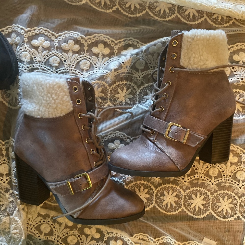 Light booties